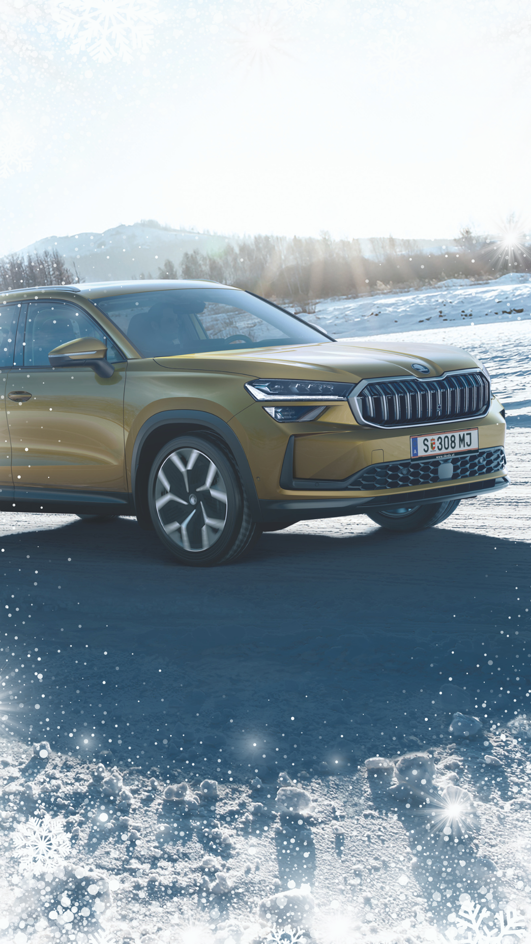 Ein Škoda Kodiaq steht auf einer verschneiten Straße
