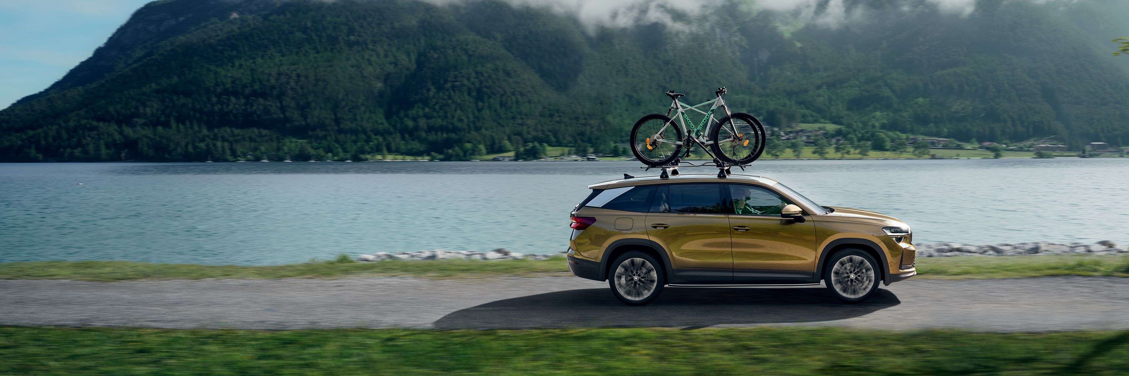 Škoda Kodiaq mit Fahrradträger - Seitenansicht