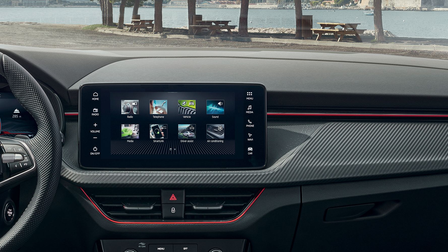 Nahaufnahme des Infotainmentdisplays im Škoda Kamiq Monte Carlo